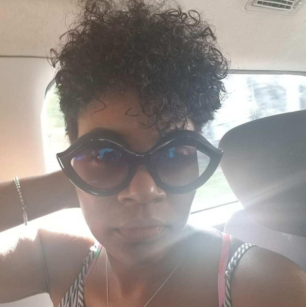 Meet your Posher, Latasha